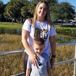 Meet your Posher, Jennifer